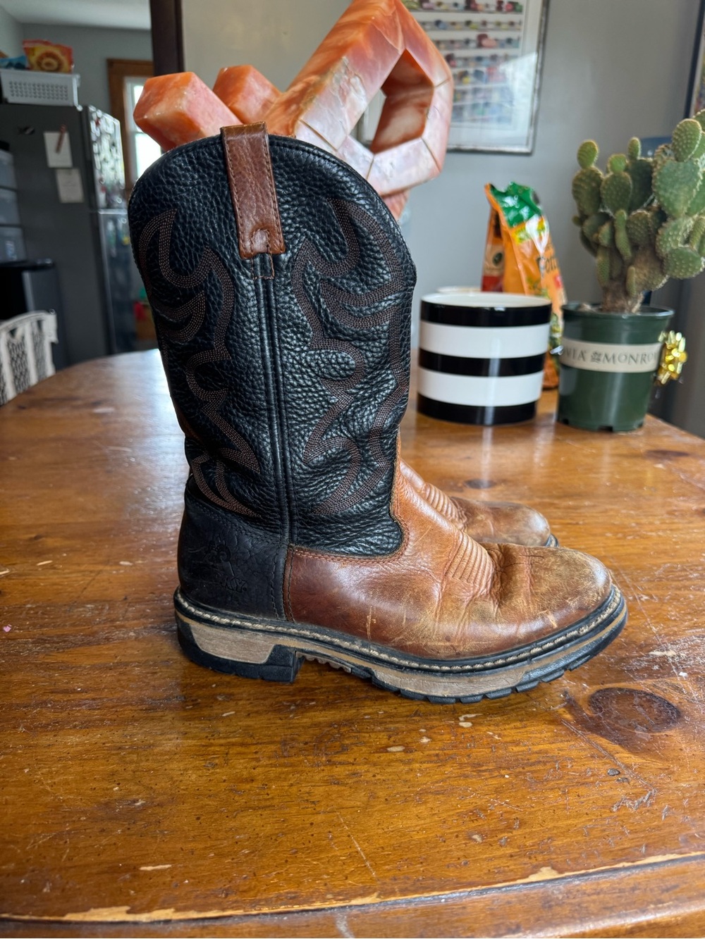 Vintage Rocky Mountain Cowboy Boots Sz 8